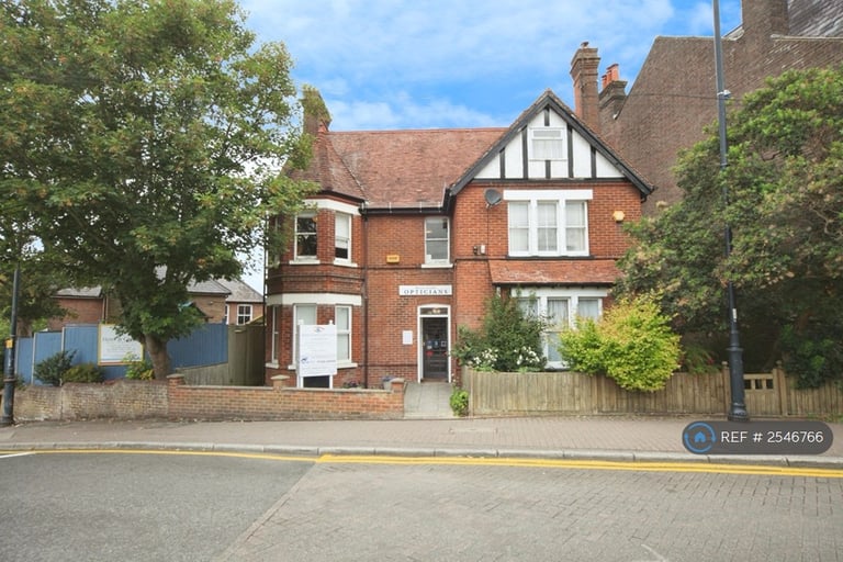 5 bedroom house in High Street, Tring, HP23 (5 bed) (#2546766)