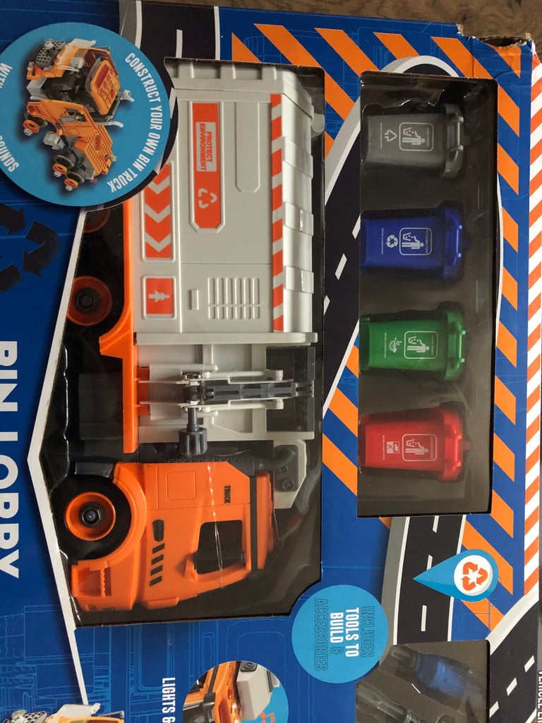 Kids 3-4 fire garage and bin lorry. 