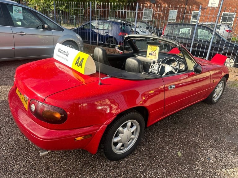 1990 Mazda MX-5 1.6L 2d  114 BHP Convertible Petrol Manual
