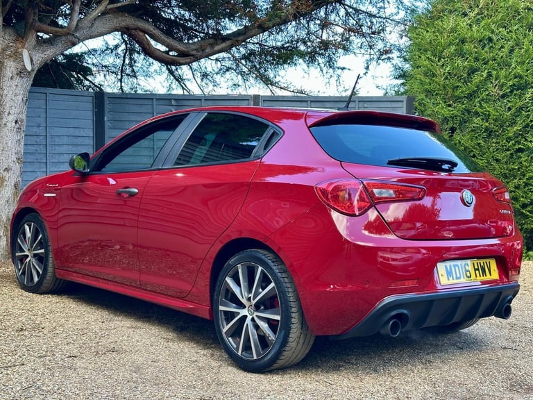 2016 Alfa Romeo Giulietta 1750 TBi Veloce Hatchback 5dr Petrol TCT Euro 6 (240 bhp) HATCHBACK Pet...