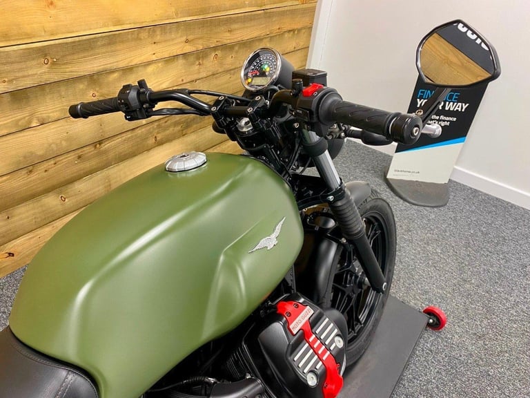 2018 MOTO GUZZI V7 STONE, ONLY 2494 MILES, FSH, COOL ITALIAN RETRO