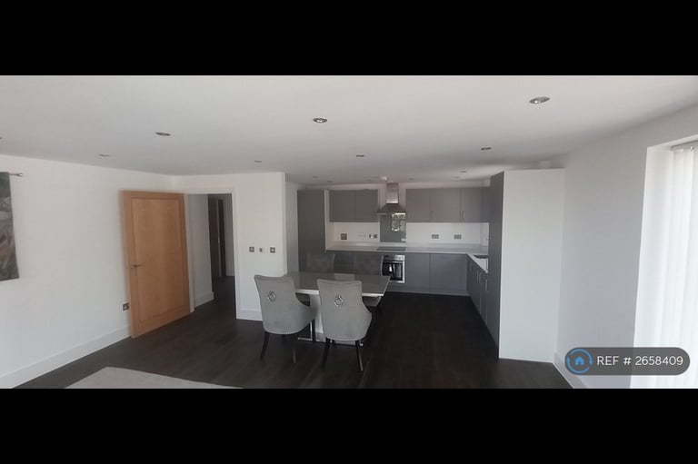 2 bedroom flat in Court Road, Hythe, CT21 (2 bed) (#2658409)