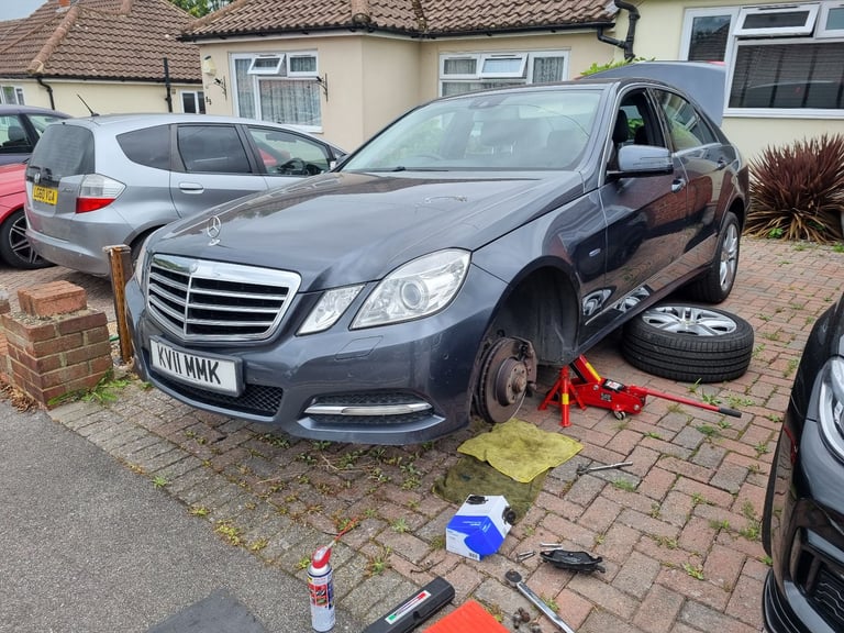 Mercedes-Benz, E CLASS, Saloon, 2011, Semi-Auto, 2143 (cc), 4 doors