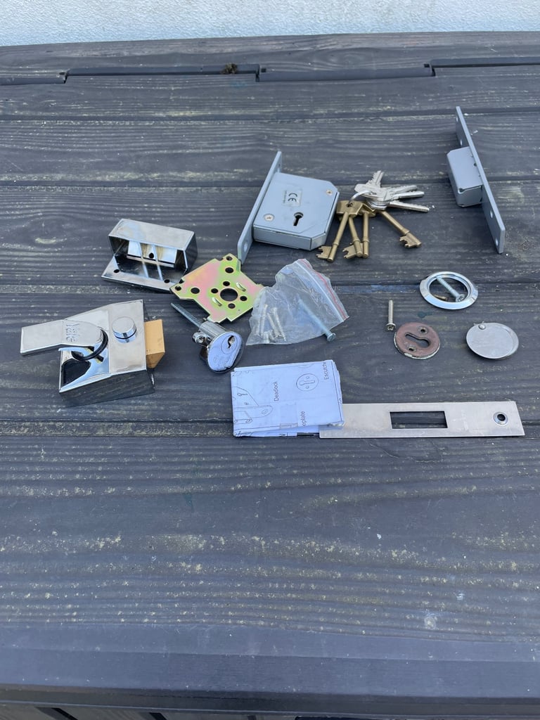 image for Chubb and Yale lock