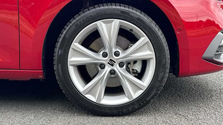 2025 SEAT Leon 1.5 e-Hybrid FR 5dr DSG (DAP) Hatchback Hybrid Automatic