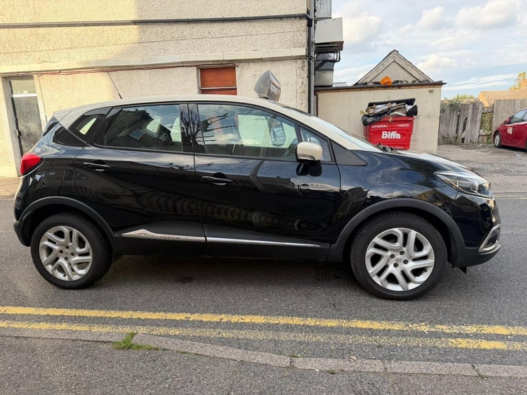 2016 Renault Captur 0.9 TCe ENERGY Dynamique Nav Euro 6 (s/s) 5dr HATCHBACK Petrol Manual