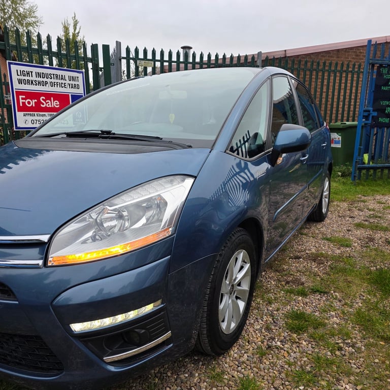 CITROEN C4 PICASSO E-HDi EDITION 1.6 DIESEL 110 BHP AUTOMATIC GEARBOX YEAR 2012 EXCELENT CONDTION!!!