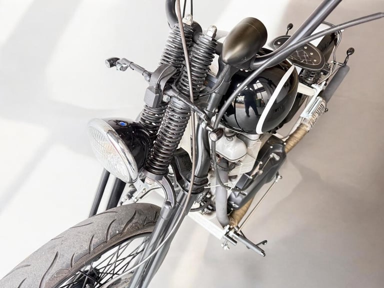 2002 Triumph Bobber Custom Built, Bonneville America Bobber