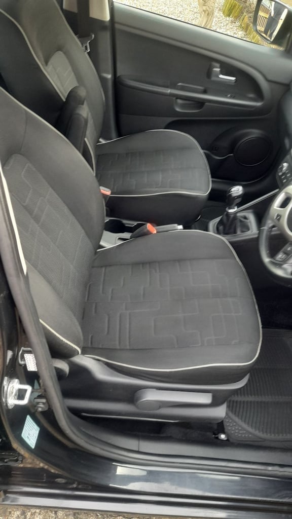 Kia, VENGA, Hatchback, 2016, Manual, 1396 (cc), 5 doors