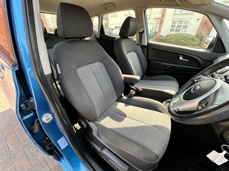 2010 Kia Venga 1.6 2 Auto Euro 5 5dr HATCHBACK Petrol Automatic
