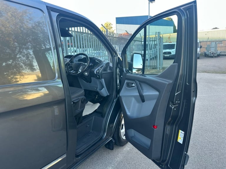 2017 Ford Transit Custom 2.0 TDCi 290 Limited Panel Van 5dr Diesel Manual L1 H2 (157 g/km, 168 bh...
