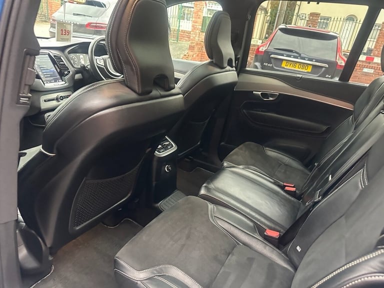 2018 Volvo XC90 2.0h T8 Twin Engine 10.4kWh R-Design SUV 5dr Petrol Plug-in Hybrid Auto 4WD ESTAT...