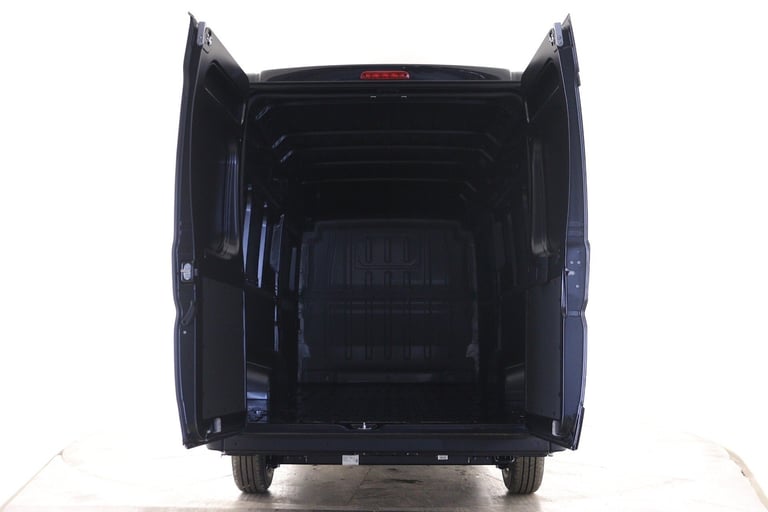 2025 Peugeot Boxer 2.2 BlueHDi 140 L4H2 435 Professional Panel Van Diesel Manual