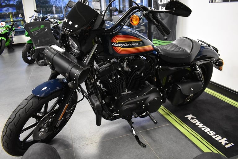 HARLEY DAVIDSON SPORTSTER 1200 IRON-ONLY 880 MILES-VANCE AND HINES-ENGINE BARS