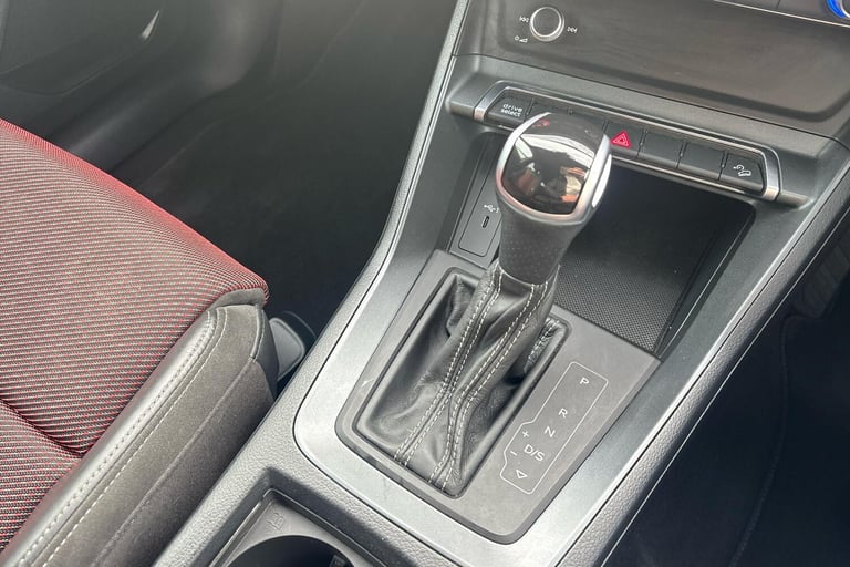  Audi Q3 1.5 Tfsi Cod 35 S Line Suv 5dr Petrol S Tronic Euro 6 s/s 150 Ps