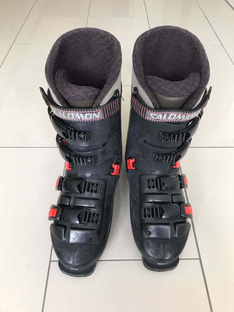 image for Salomon Evolution 7.2 Ski Boots