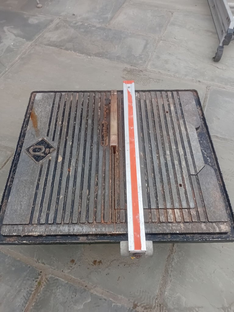 image for Diamond disc tile cutter