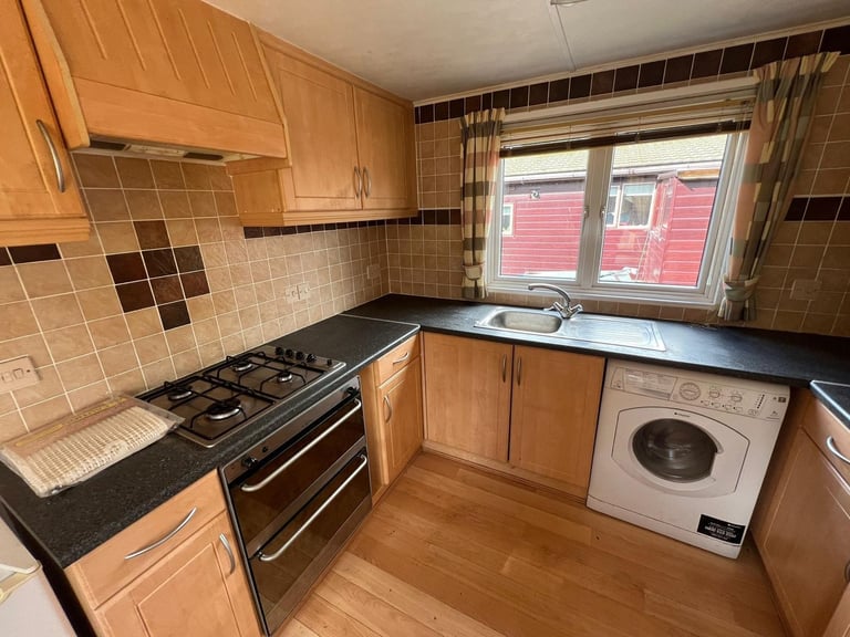 Static Caravan For Sale Pine Log 40ftx12ft, 2 Bedroom Cabin