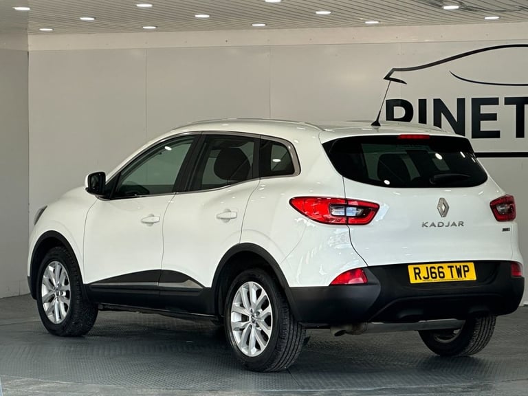 2016 Renault Kadjar 1.5 dCi Dynamique Nav SUV 5dr Diesel EDC Euro 6 (s/s) (110 ps) HATCHBACK Dies...