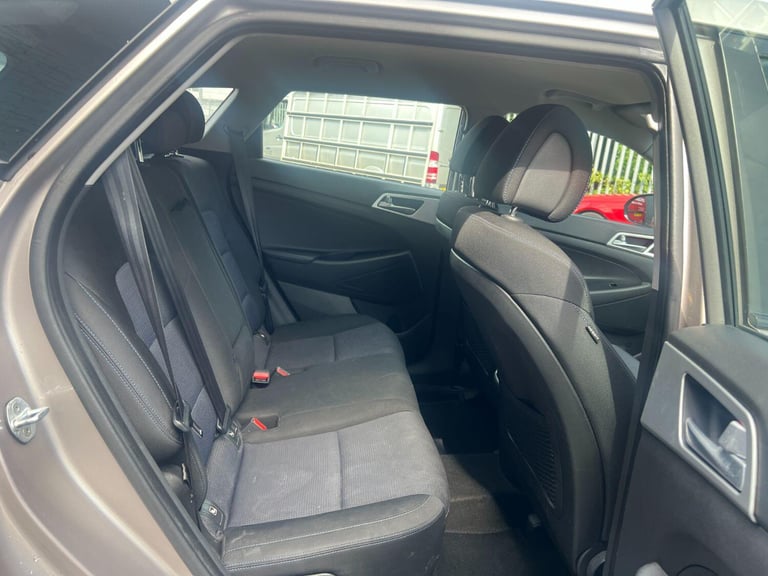 HYUNDAI TUCSON 1.7 CRDi Blue Drive SE 2015