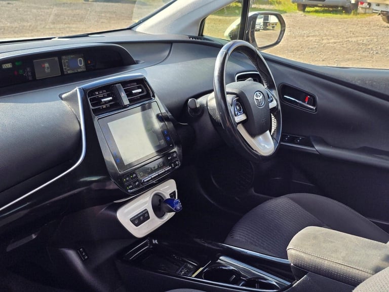 2018 Toyota Prius 1.8 VVT 8.8kWh Business Edition Plus Hatchback 5dr Petrol Plug-in Hybrid CV Hat...