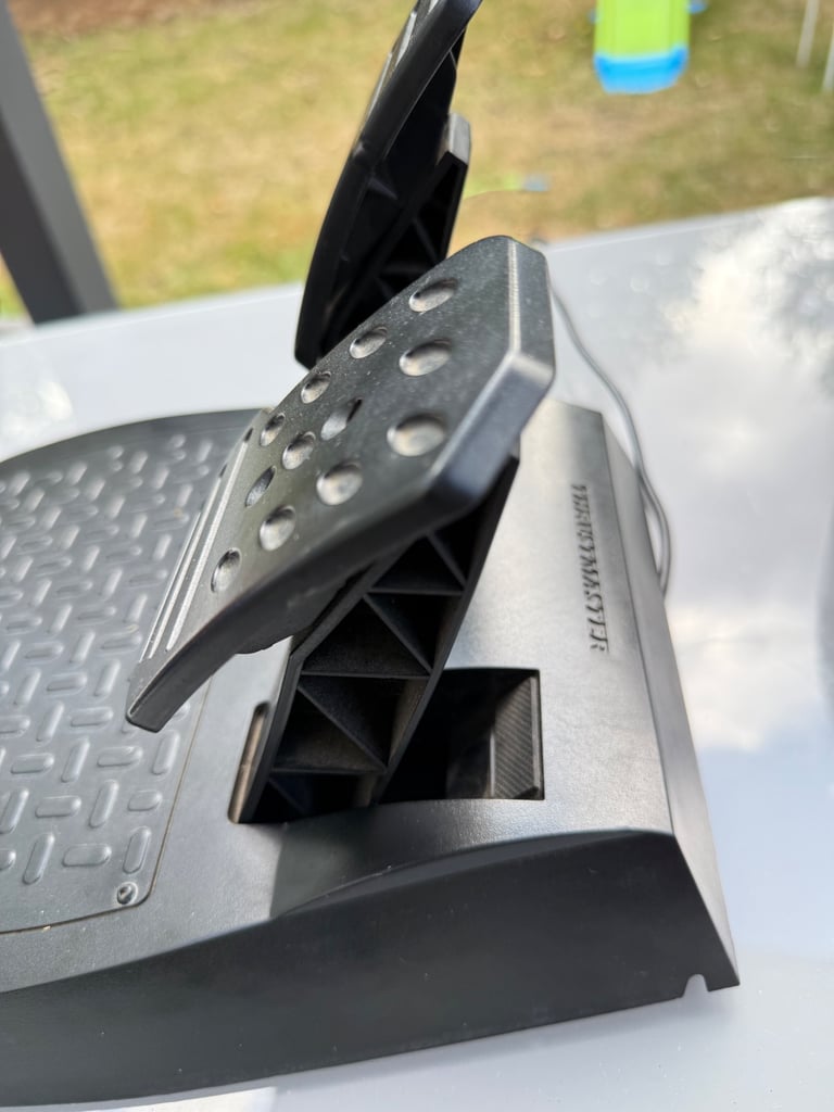 Thrustmaster Ferrari 458 Spider Racing Wheel & Pedals Set Xbox One/Series X|S