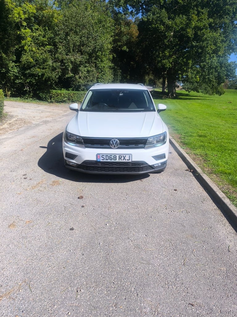 Volkswagen, TIGUAN, Estate, 2018, Manual, 1968 (cc), 5 doors
