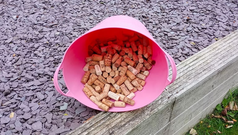 CORKS