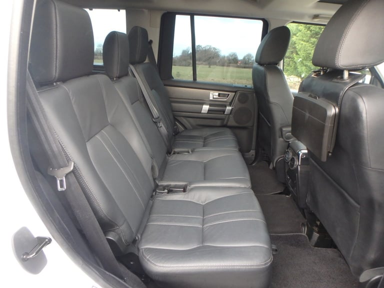 2011 Land Rover Discovery 4  5.0 V8 Petrol Automatic ... 7 Seater 4x4 Petrol Automatic