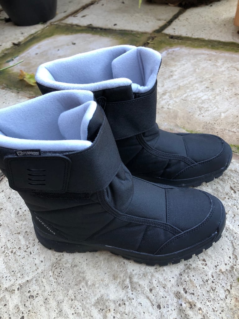 Waterproof snow boots