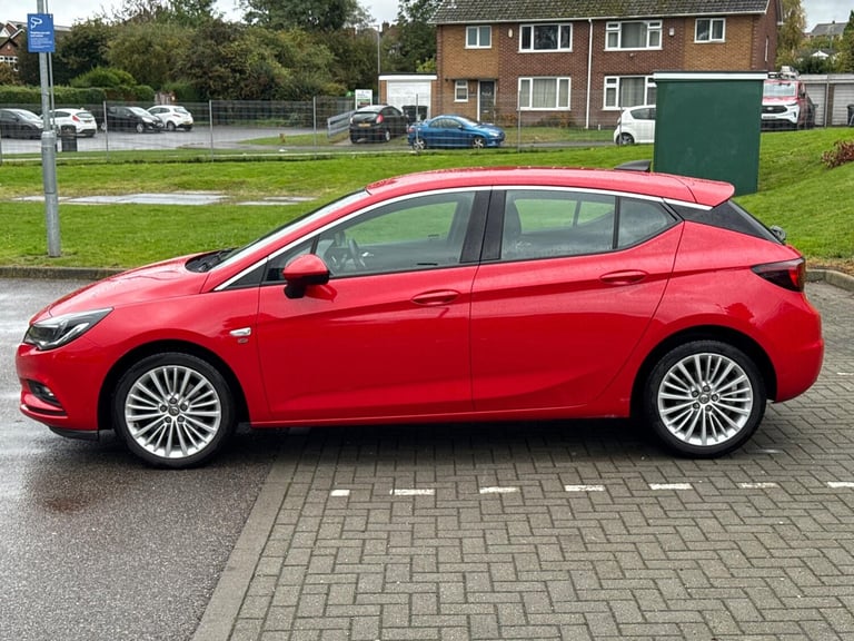  Vauxhall Astra 1.6 CDTi BlueInjection Elite Nav Auto Euro 6 5dr Diesel Automatic