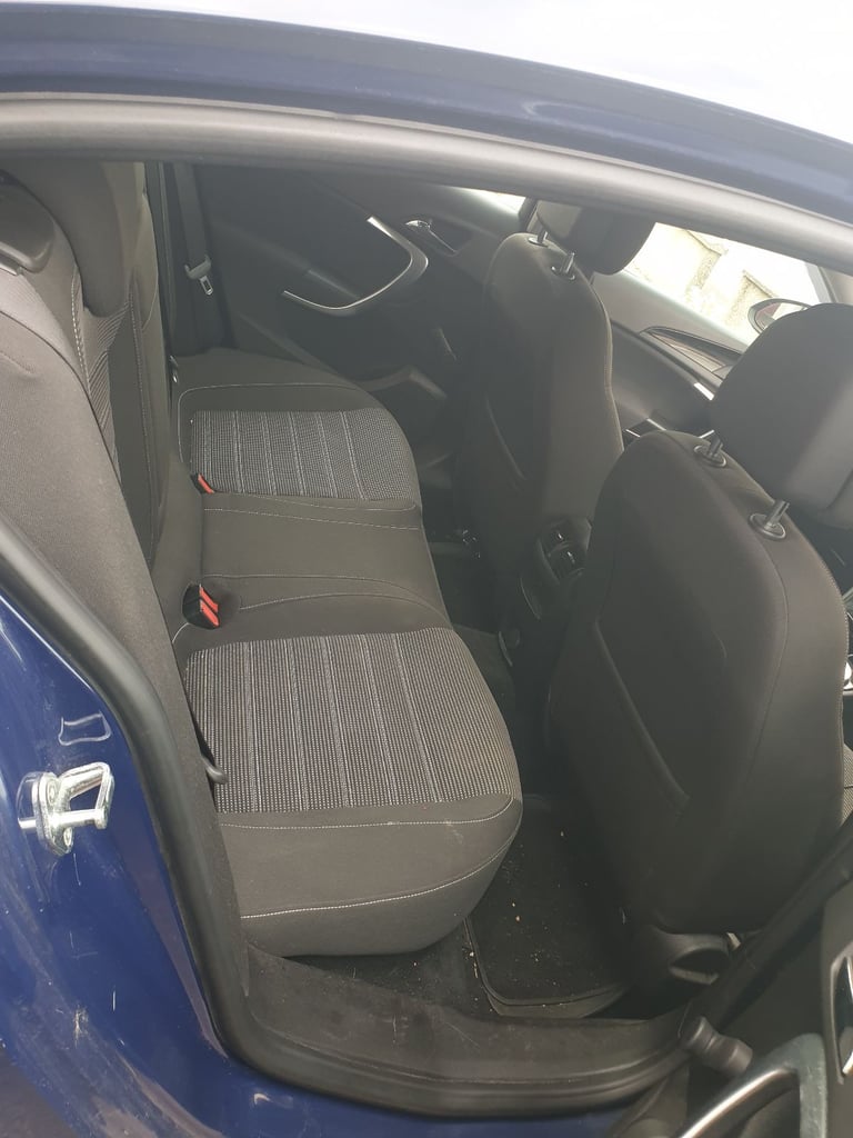 Vauxhall, INSIGNIA, Hatchback, 2012, Manual, 1956 (cc), 5 doors