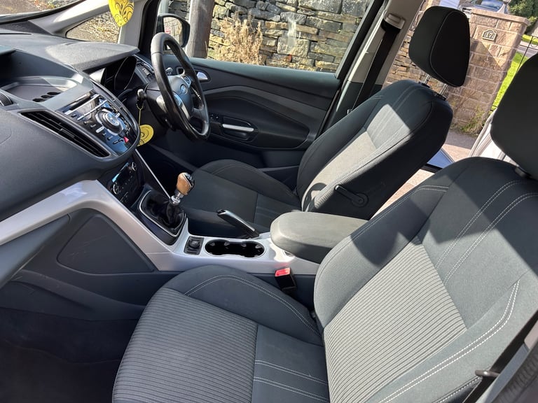2012 (61) FORD GRAND C-MAX 1.6 TDCI TITANIUM   7 SEATER