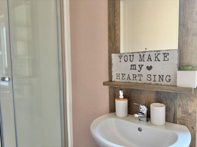 BRAND NEW STATIC CARAVAN FOR SALE AT BROADLAND SANDS HOLIDAY PARK - 11.5 MONTH OWNER SEASON!