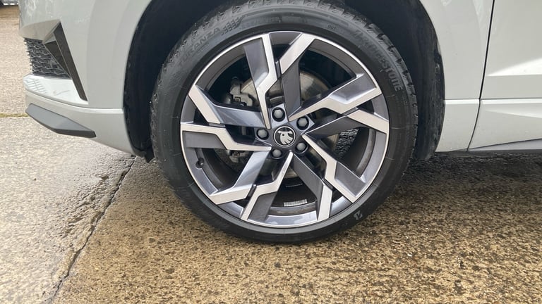 2025 Skoda Karoq 2.0 TSI Sportline Edition 4x4 5dr DSG Petrol Estate Estate Petrol Automatic