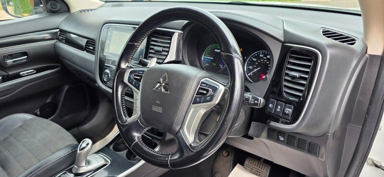 2019 Mitsubishi Outlander 2.4 PHEV Juro 5dr Auto ESTATE PETROL/ELECTRIC Automatic