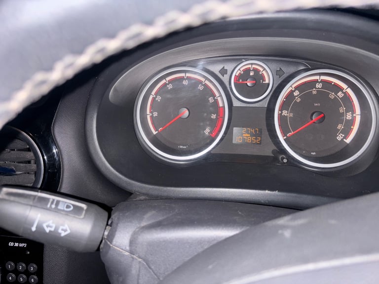 Vauxhall, CORSA, Hatchback, 2009, Manual, 1364 (cc),5 doors - Image 5