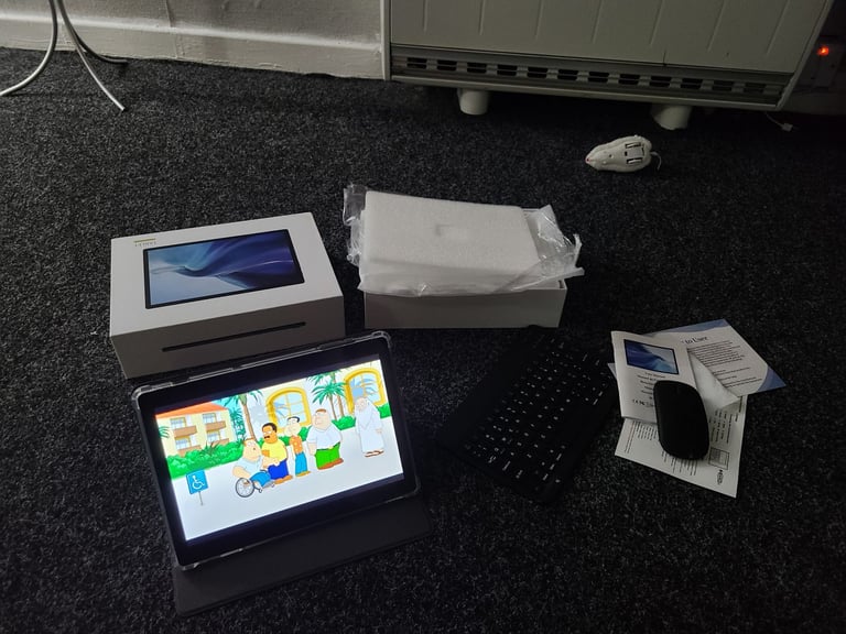 10 .1 inch android tablet with box and accessories 
