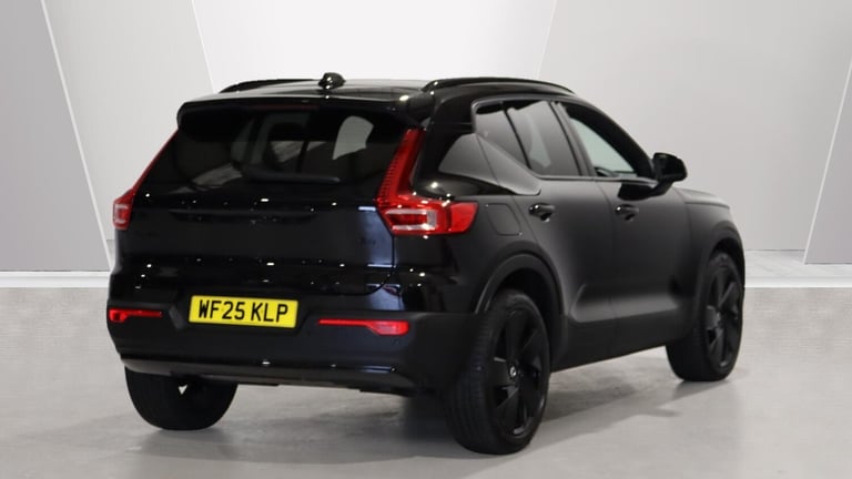 2025 Volvo XC40 B4 (P) Ultra Black Edition (Sunroof, Harman Kardon, 360 Camera) ESTATE Petrol/Ele...