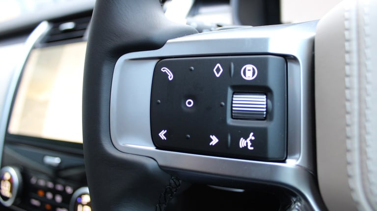 2025 Land Rover Discovery 3.0 D350 Metropolitan Edition 5dr Auto Estate Diesel Automatic