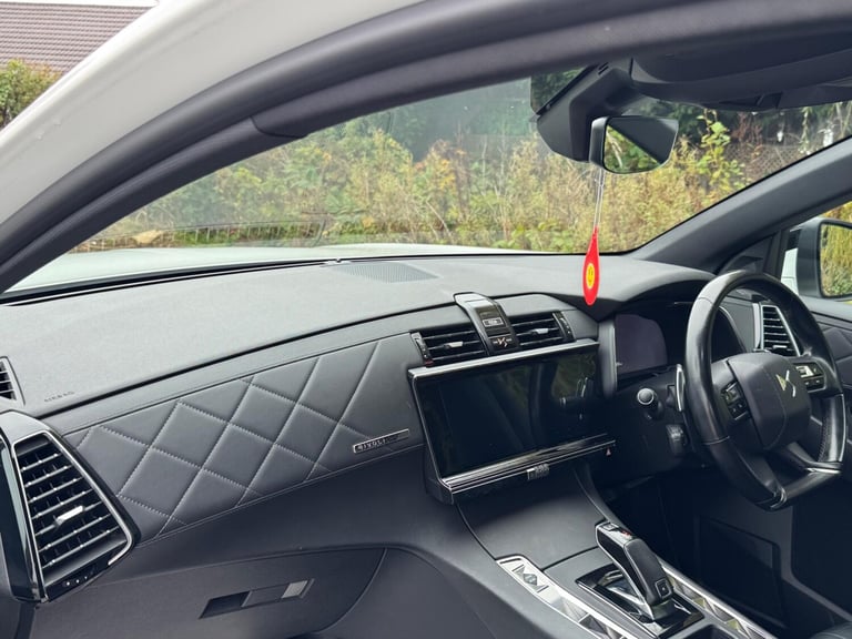 2019 DS Automobiles DS 7 Crossback 1.6 PureTech GPF Prestige Crossback EAT8 Euro 6 (s/s) 5dr MPV ...