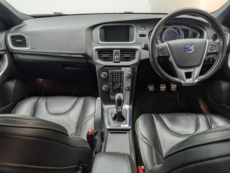 2015 Volvo V40 2.0 D2 R-Design Lux Nav Hatchback 5dr Diesel Manual Euro 6 (s/s) (120 ps) - HATCHB...