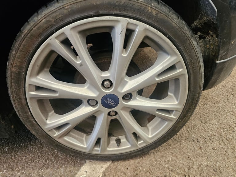 Ford Fiesta Zetec S Breaking