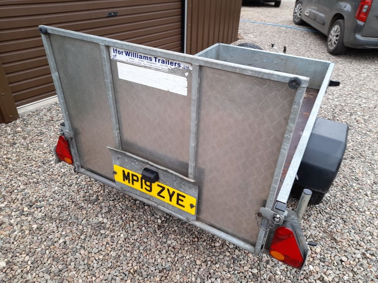 Ifor williams p7e trailer    £875