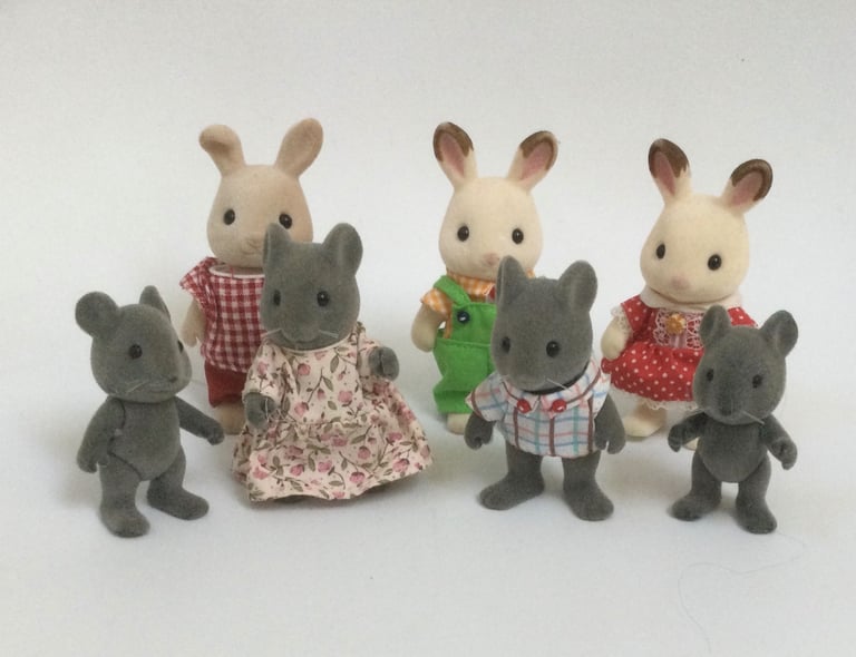 Sylvanian Families bundle of figures- Bunnies and Mice dressed