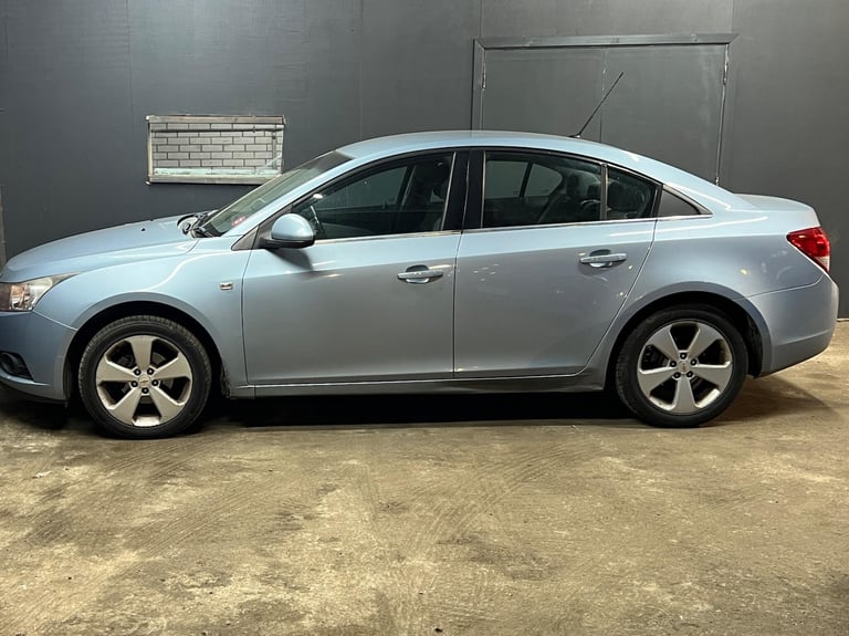 2011 Chevrolet Cruze 1.8 LT 4dr SALOON PETROL Manual