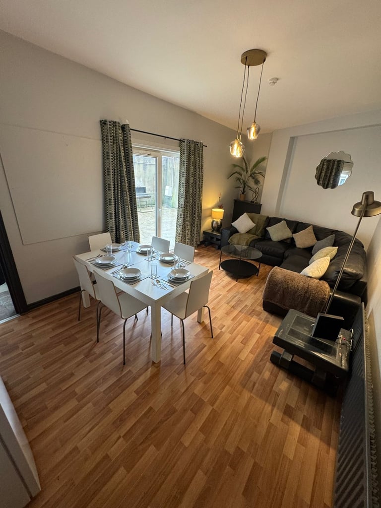 image for ROOMS LOCATED BOTANIC QUEENS
