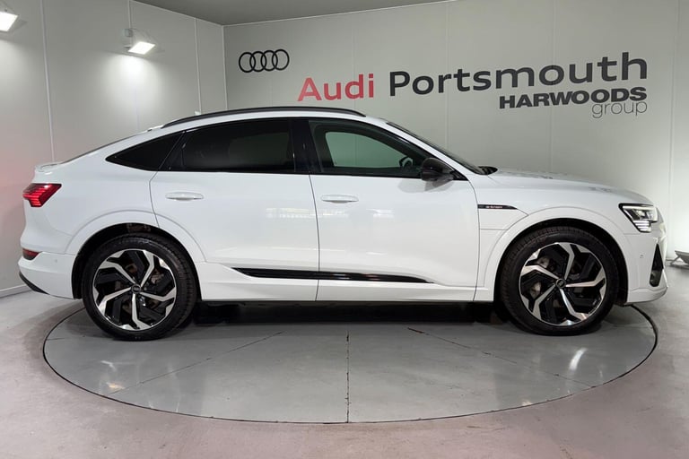 2022 Audi e-tron 50 Black Edition Sportback 5dr Electric Auto quattro 71.2kWh (11kW Charger) ESTA...