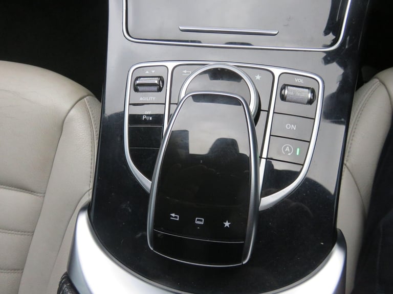 2014 Mercedes-Benz C Class 2.1 C220 BlueTEC AMG Line G-Tronic+ Euro 6 (s/s) 4dr SALOON Diesel Aut...