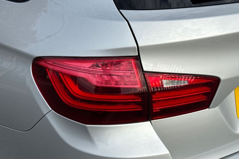 2016 BMW 5 Series 3.0 535d M Sport Touring Auto Euro 6 (s/s) 5dr Estate DIESEL Automatic